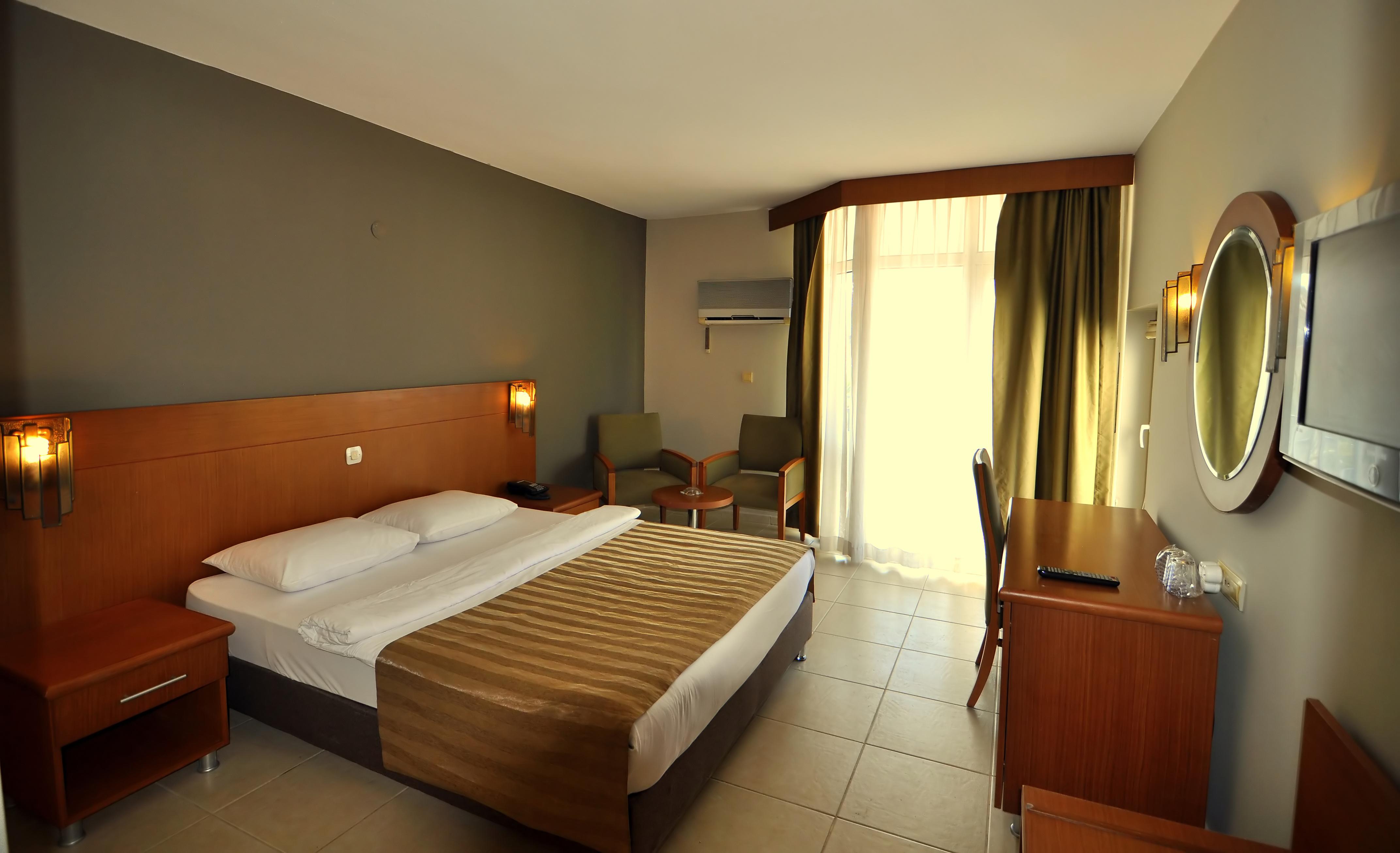 Surtel Hotel Кушадаси Екстер'єр фото
