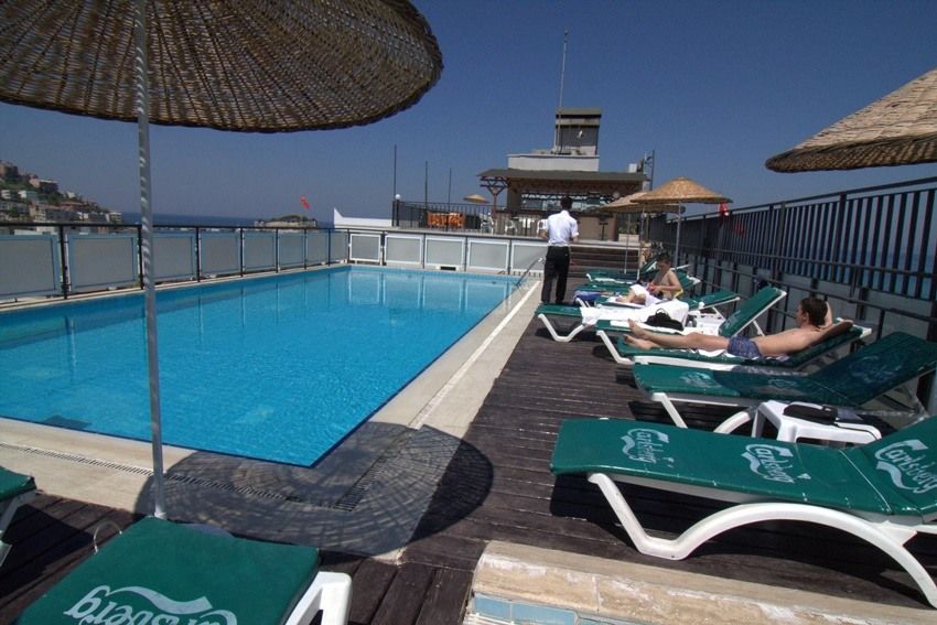 Surtel Hotel Кушадаси Екстер'єр фото
