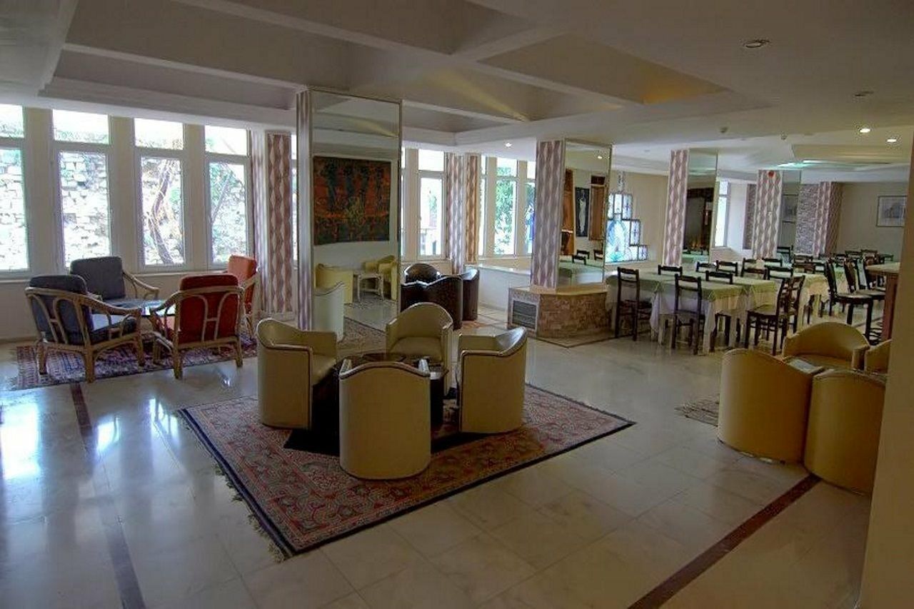 Surtel Hotel Кушадаси Екстер'єр фото
